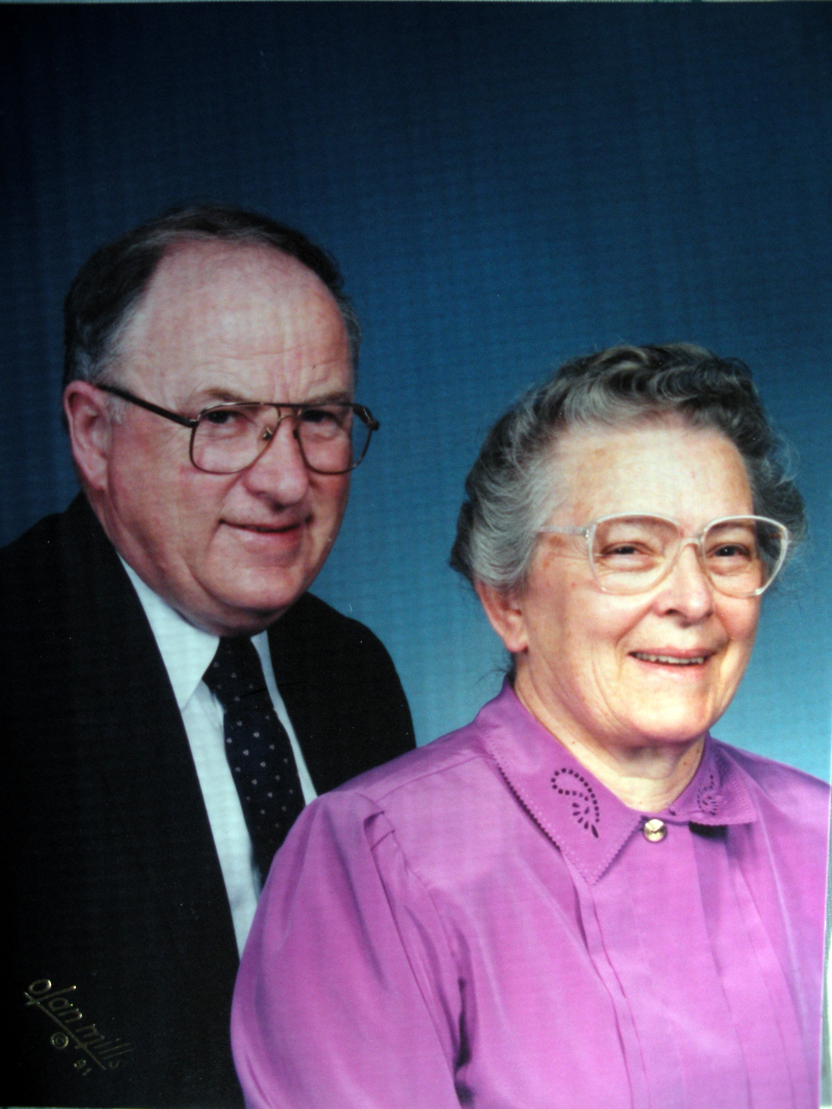 pictures/FLORENCE & FRANK RICHARDS/Couples/Don & Marge Hazelwood.JPG